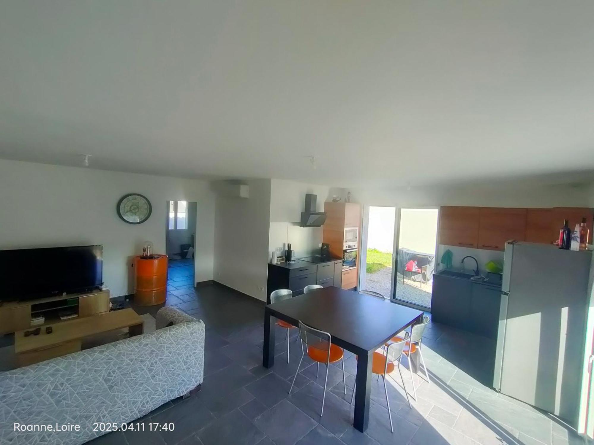 Chambre Dans Maison Plain-Pied Moderne Roanne Dış mekan fotoğraf